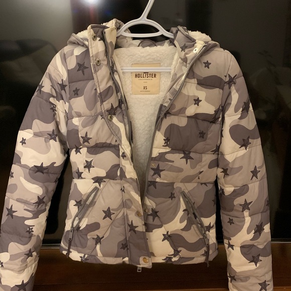 Hollister sherpa lined puffer jacket in Grey Camo - Picture 5 of 8